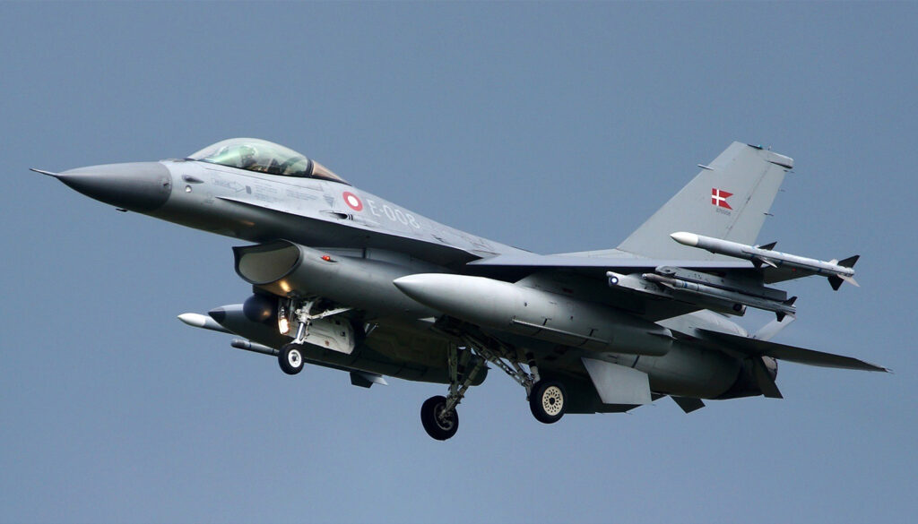 DEF_F-16_-16