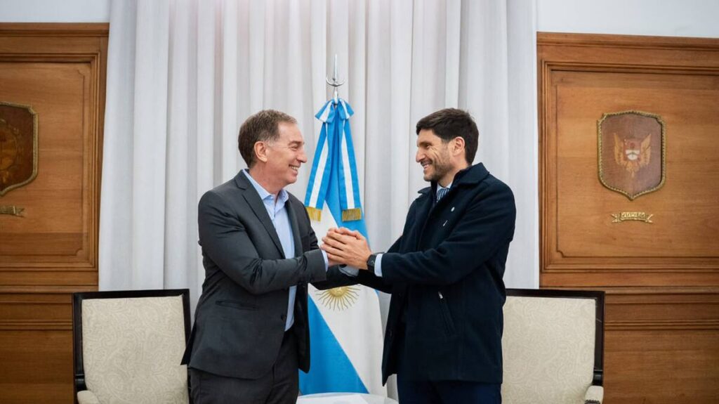 el-encuentro-de-diego-santilli-con-el-gobermador-RAGK6DPDSNFEJGC5B3KM6CLQ2A