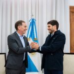 el-encuentro-de-diego-santilli-con-el-gobermador-RAGK6DPDSNFEJGC5B3KM6CLQ2A